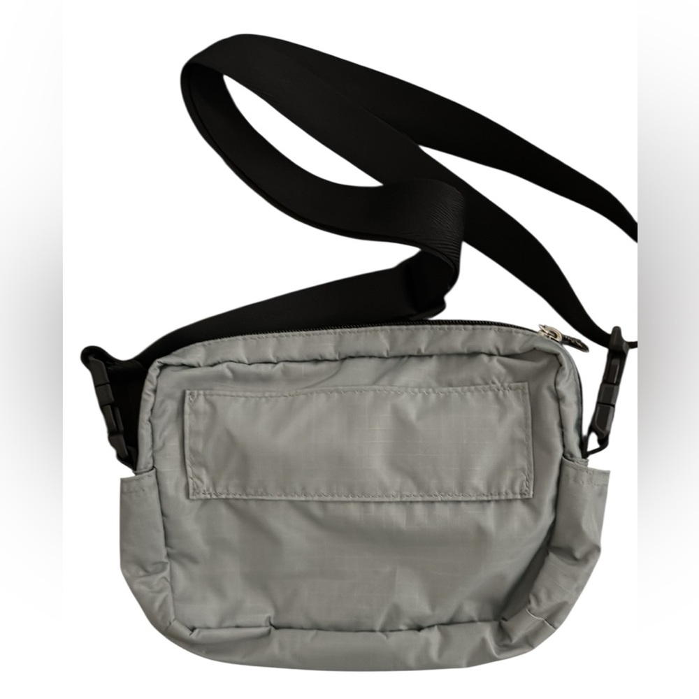 LeSportsac CROSSBODY BELT BAG GRAY BLACK DETACHABLE ADJUSTABLE STRAP - Picture 2 of 9
